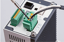 The Power and I/O Connectors Feature a Screwless Connector